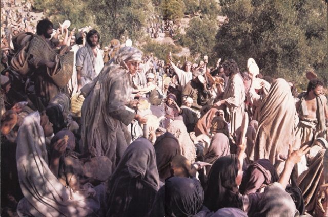 17ème DIMANCHE DU TEMPS ORDINAIRE, année B - Missionnaires de la Divine ...